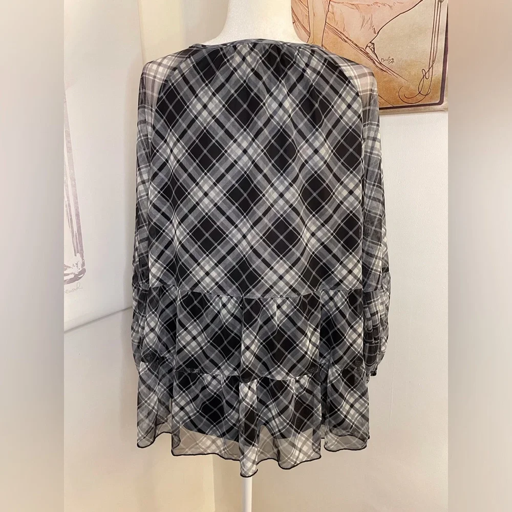 Terra & Sky Mesh Tiered Peasant Blouse Plus Size 1X Black & White Plaid - Picture 6 of 14